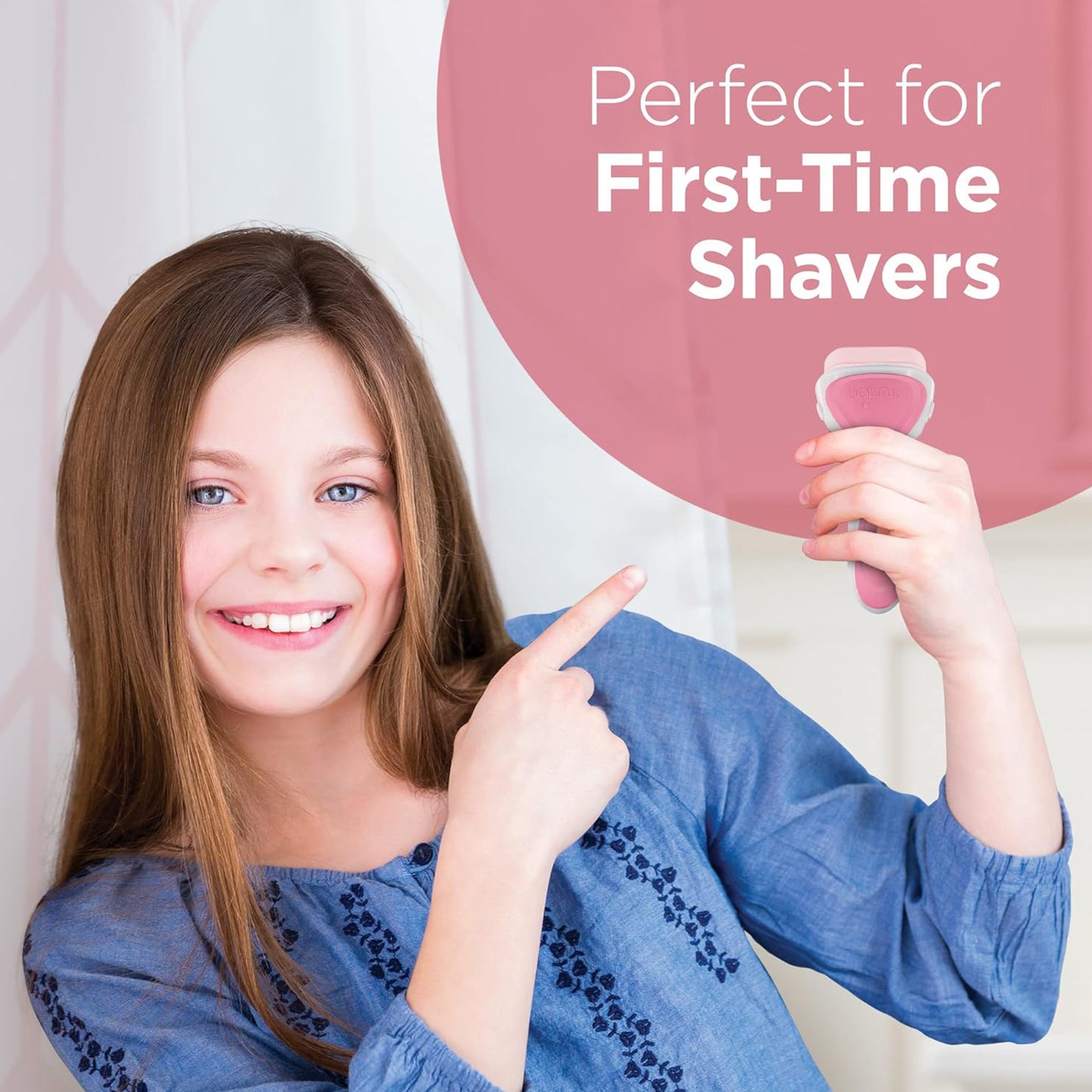 ماكينة حلاقة شيك إنتويشن بنكهة التوت الحمضي المنعش للنساء مع عبوتين إضافيتين 